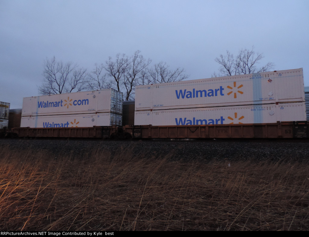 Walmart containers on I157